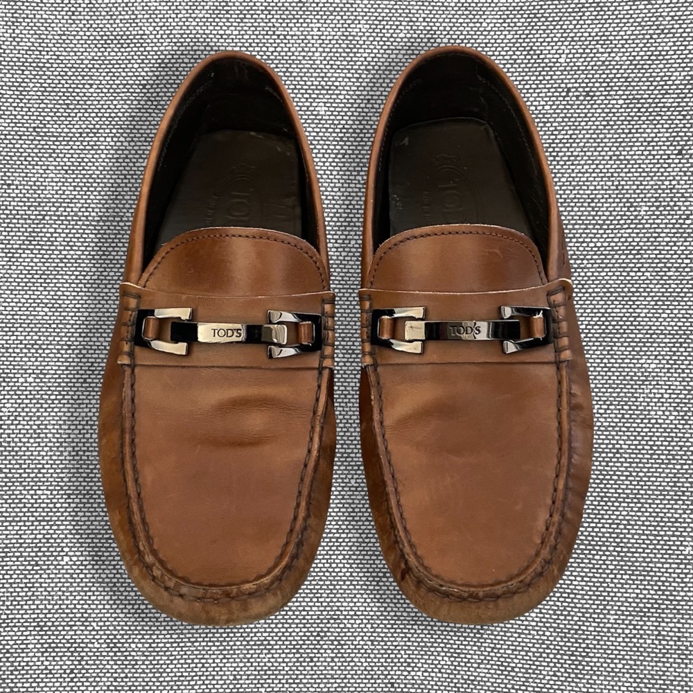 Tod’s driving leather shoes